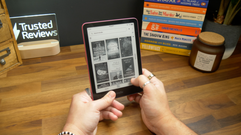 New-Kindle-Paperwhite-store-page-in-hand-1024x576.png