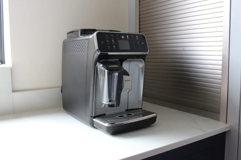 Philips-Series-5500-LatteGo-Bean-to-Cup-Coffee-Machine2-scaled.jpg